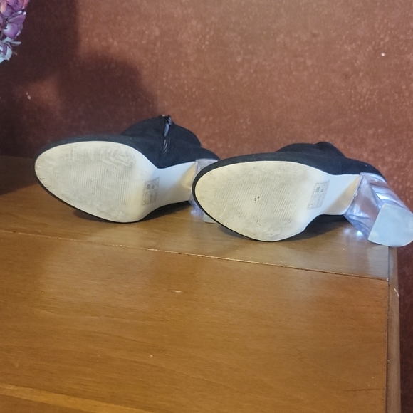Booties with GLASS like heel - Picture 3 of 6